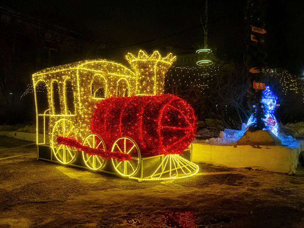 В новогоднюю сказку можно попасть на паровозе... Фото: Ирина Иванова.