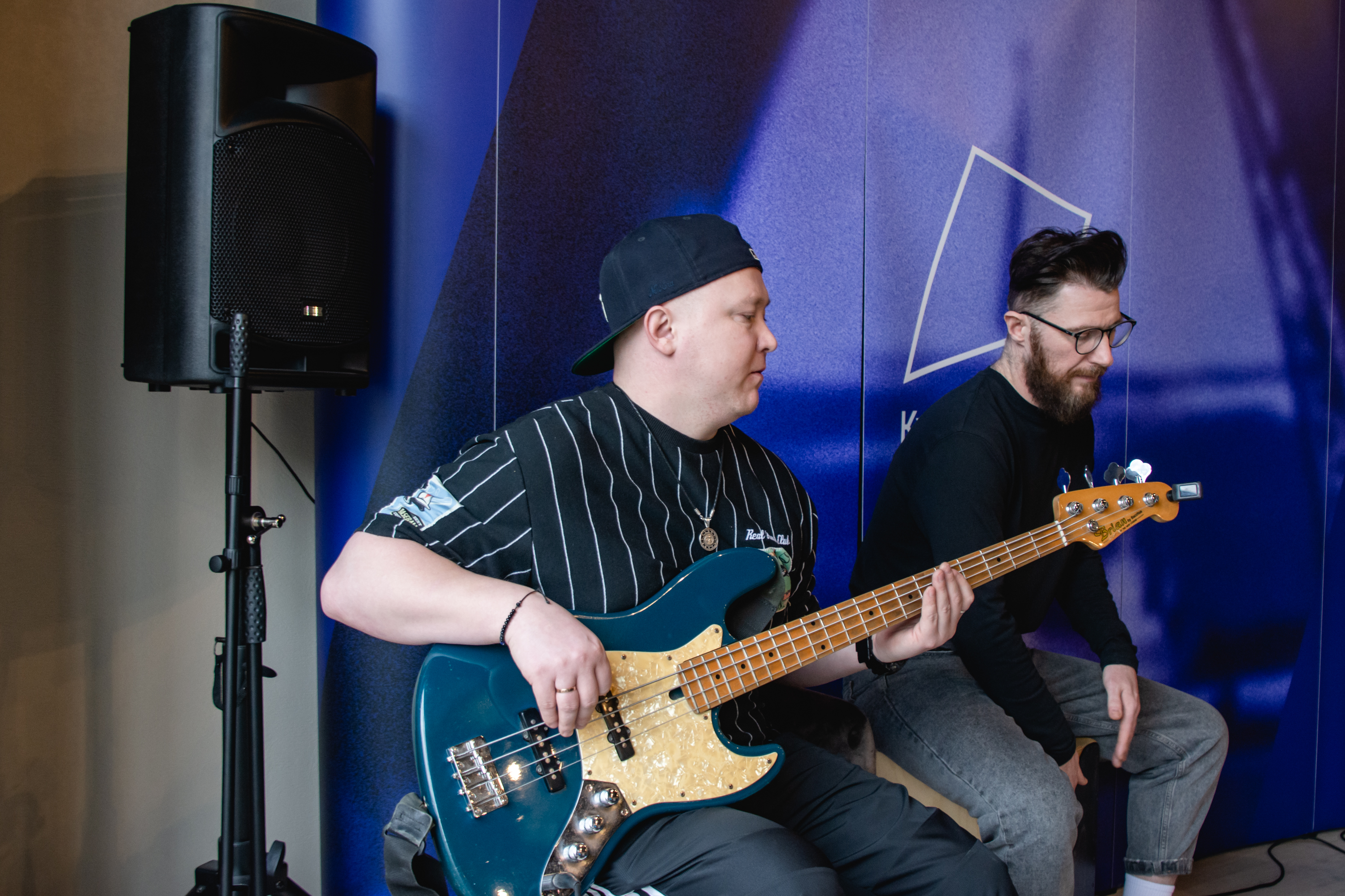 В медиацентре «Культура Петербурга» открылась выставка аэрозольной живописи Алены Логиновой 20