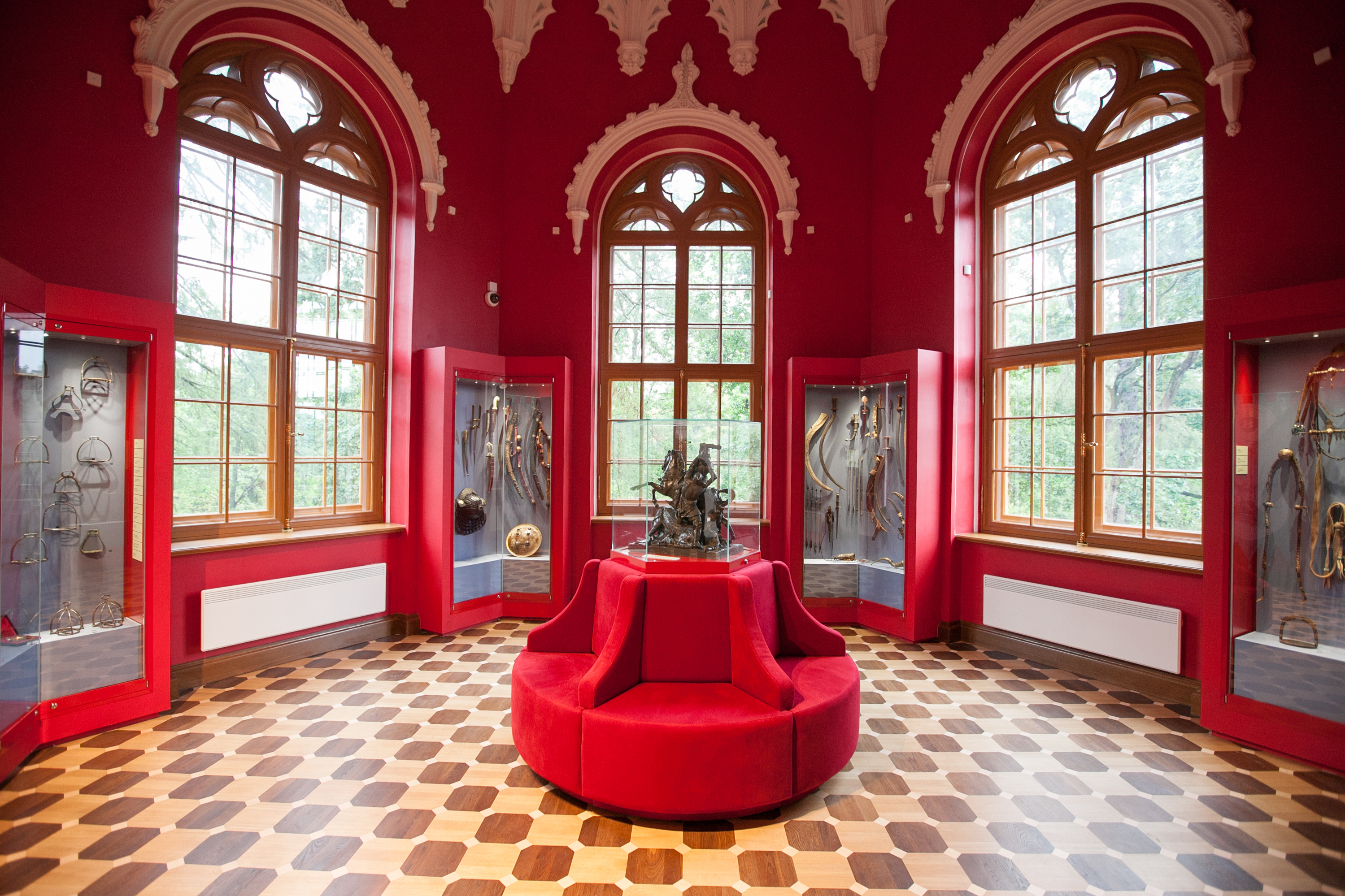 Представительницы прекрасного пола бесплатно посетят «Царское Село» 2