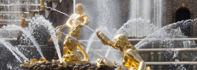 Весенний праздник фонтанов в Петергофе. Фото заставки: t.me/s/kult_spb.