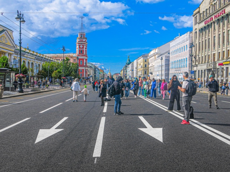 Невскому проспекту — 308 лет!
