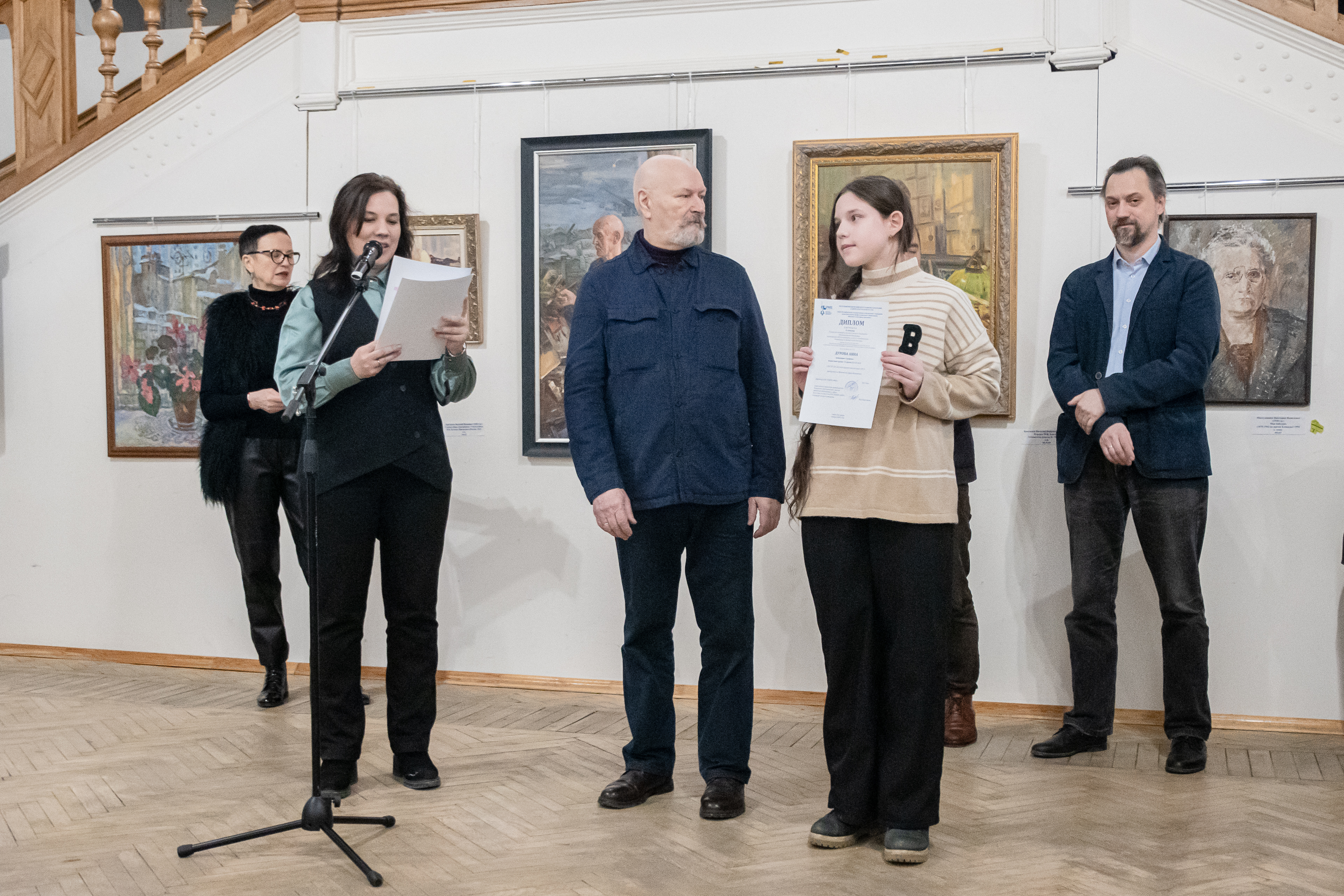 Юных победителей конкурса «Непокорённый Ленинград» наградили в Союзе художников8