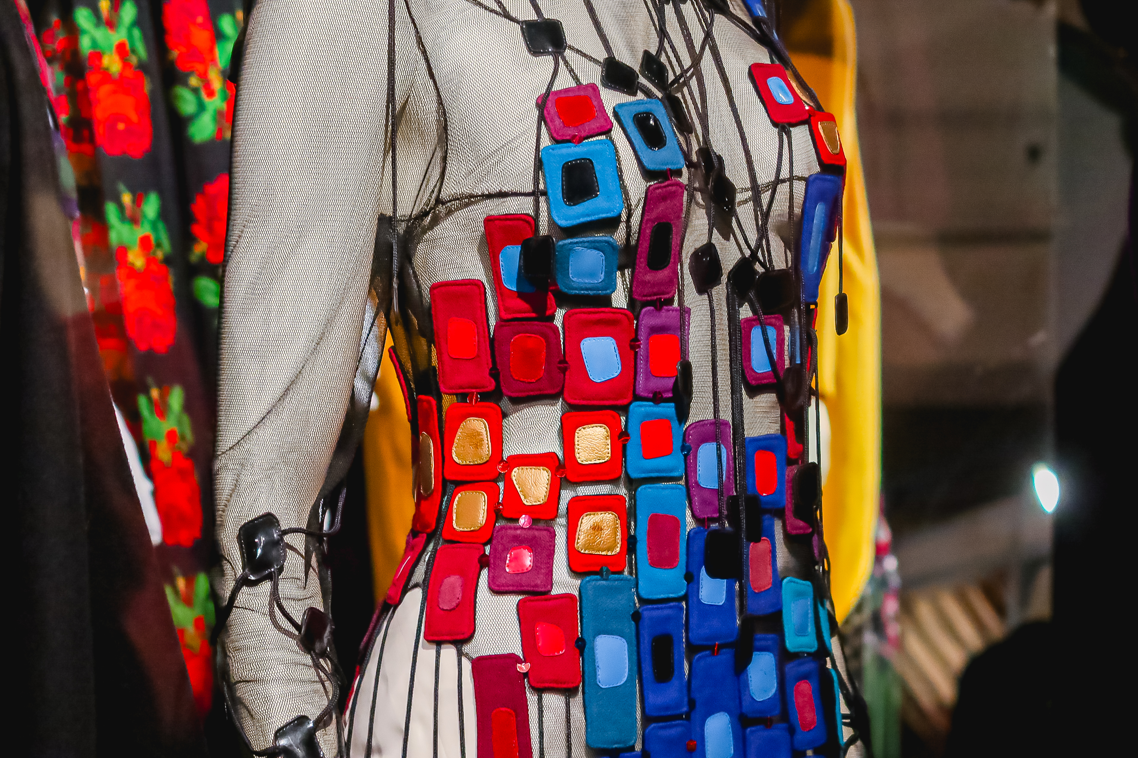 Эрмитаж показывает наследие петербургских модельеров от Меликовой до Бухинника24