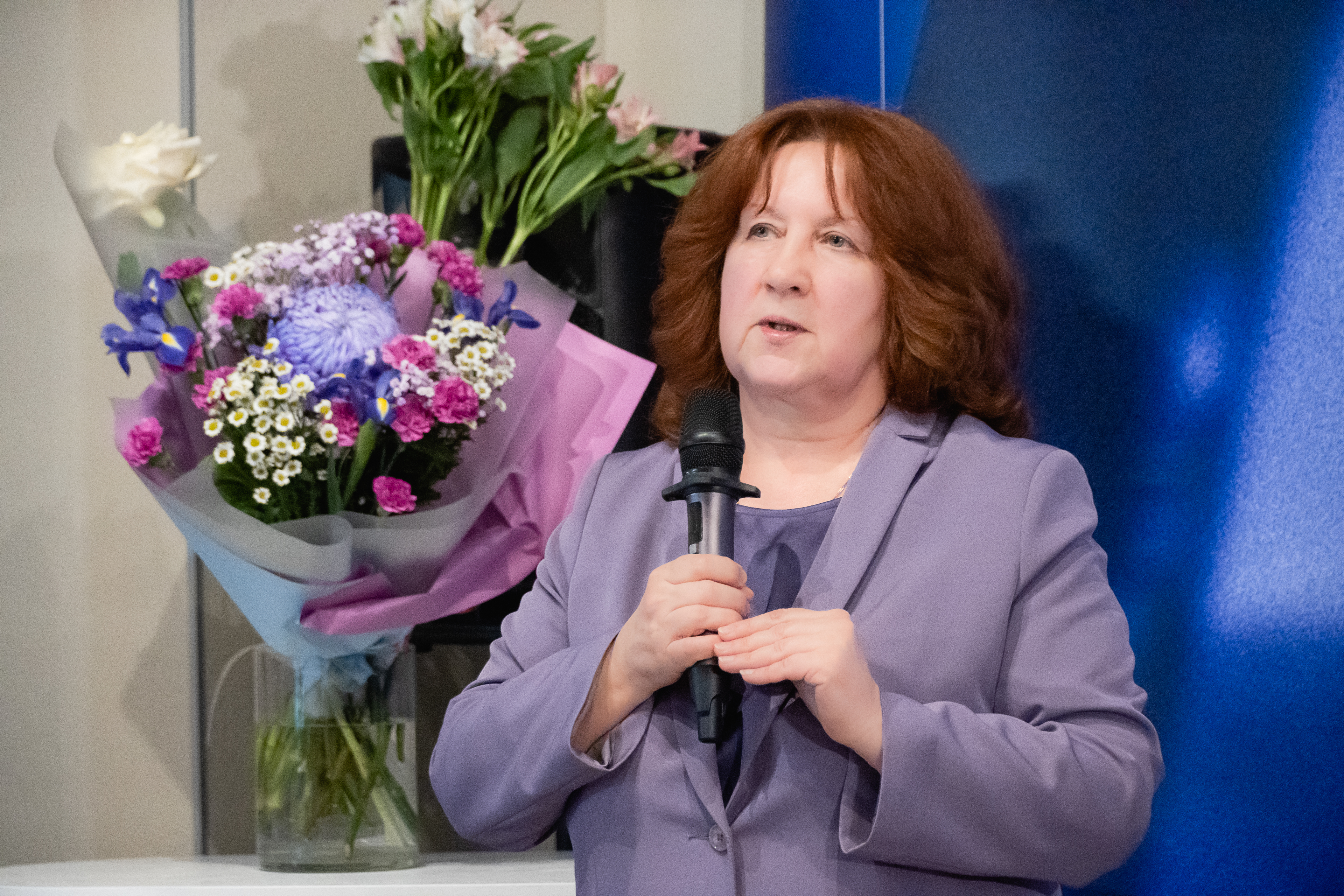 В медиацентре «Культура Петербурга» зацвели «Живые цветы земли» 9