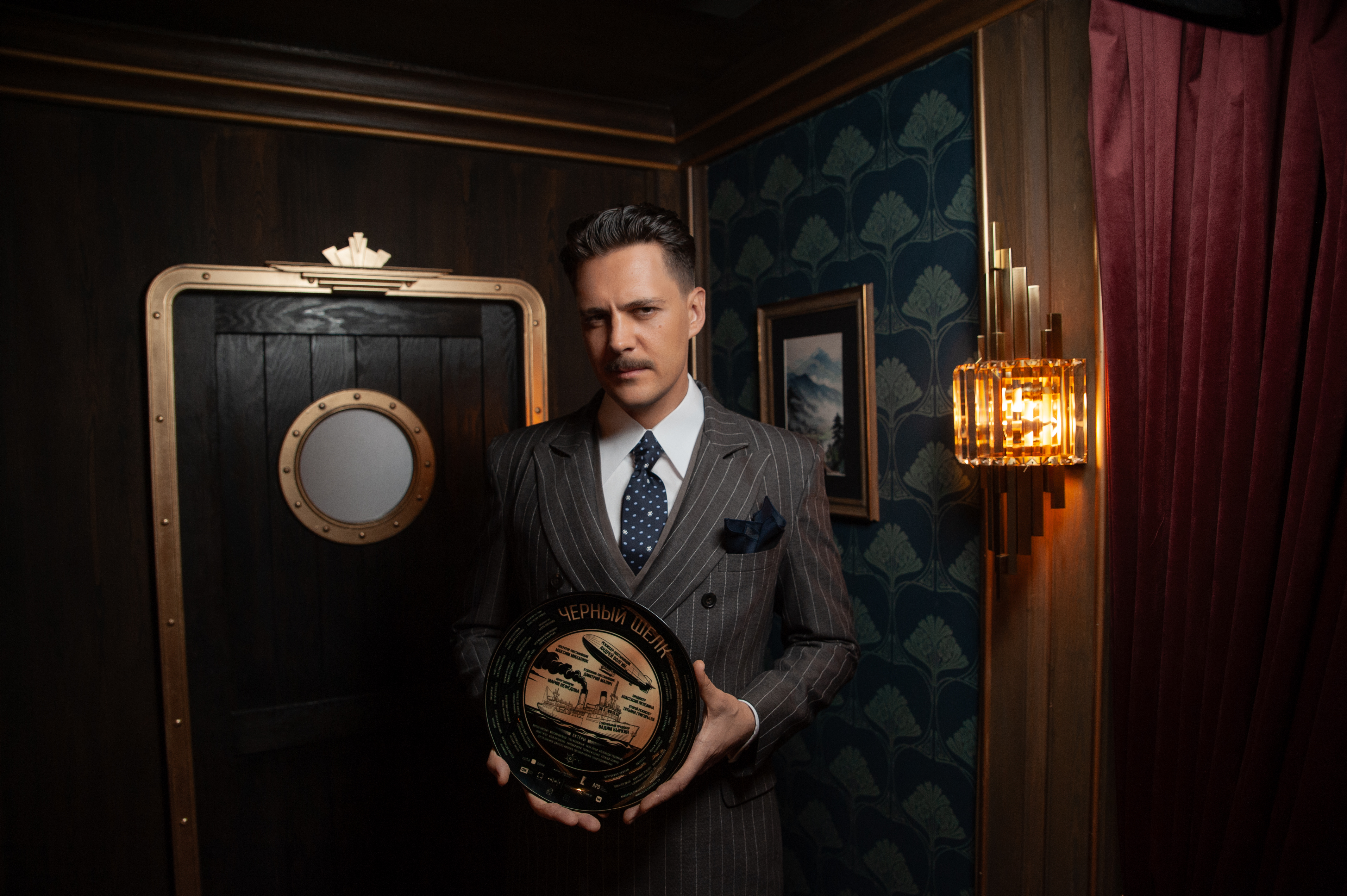 «Красный шёлк» станет чёрным: начались съёмки детективного экшена с Милошем Биковичем и Максимом Матвеевым2