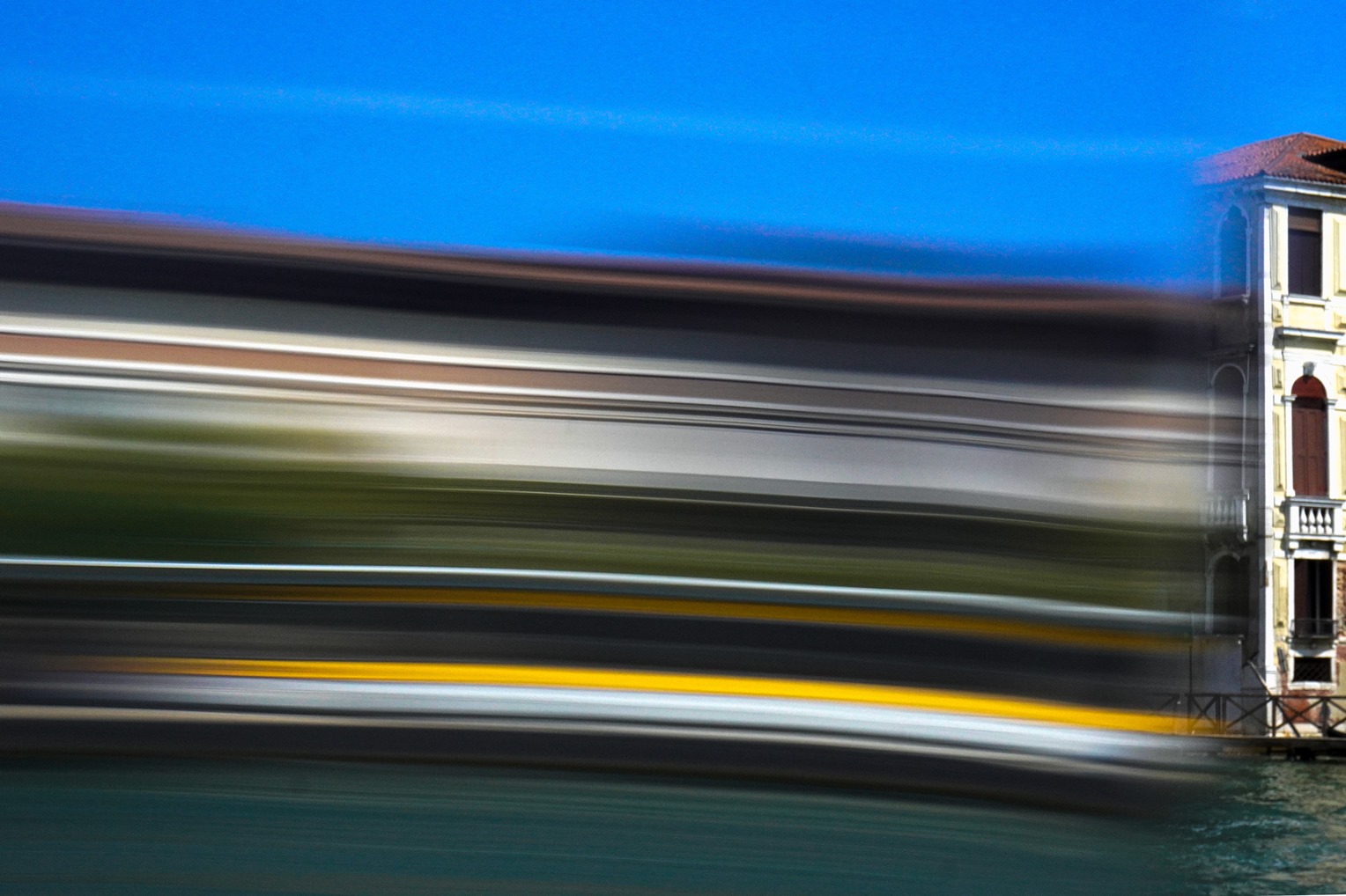 Выставка «Нерассказанные истории» откроется в арт-пространстве «ШКАФ»4