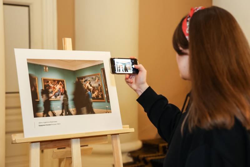  СПбГУ открывает фотовыставку «Петербург — в мире, мир — в Петербурге…»