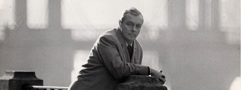 Обложка: Кирилл Лавров.