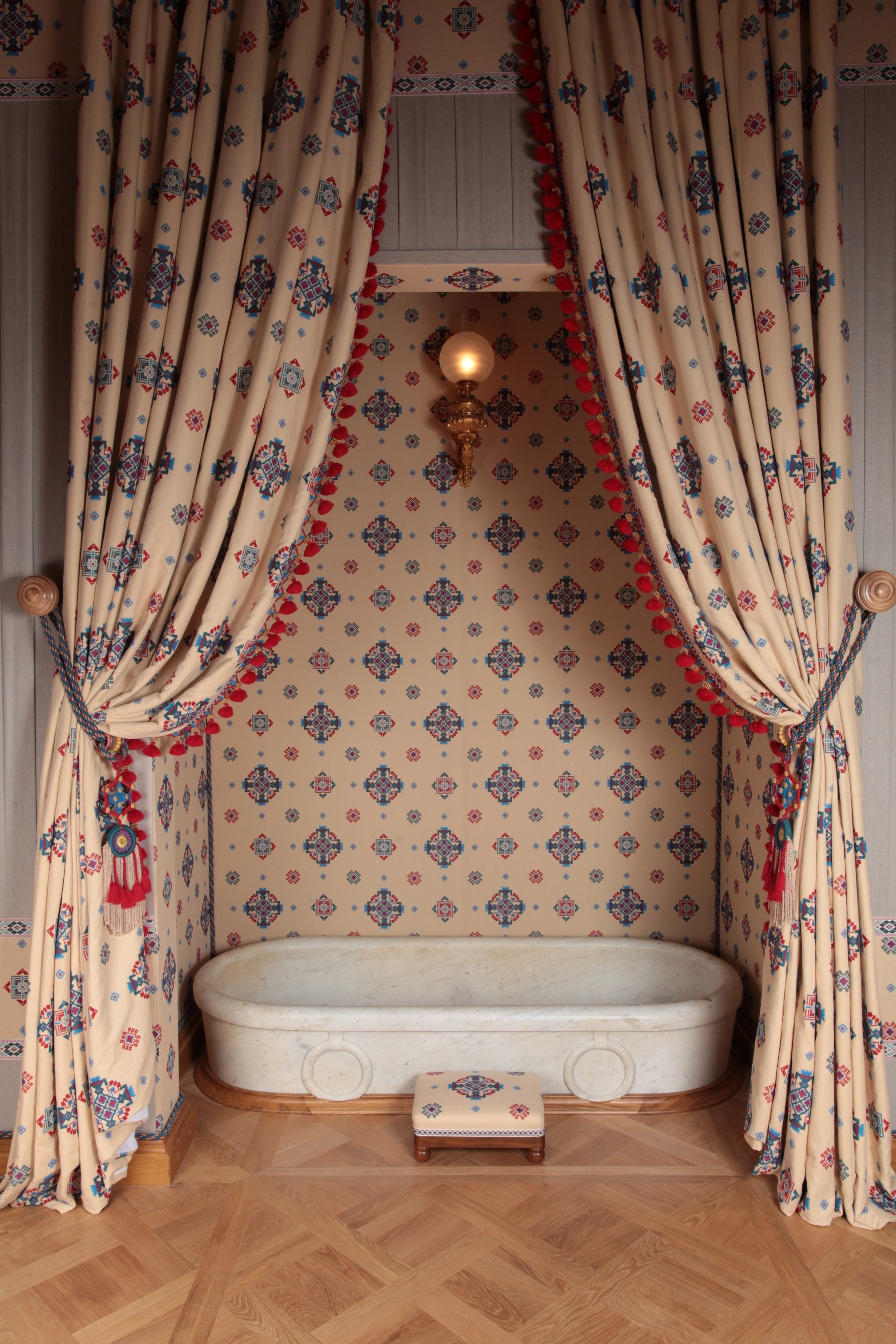 Свободный вход в имперские покои будет доступен в Петергофе3