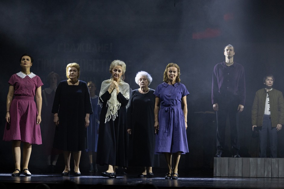 «Многоголосье» нашей памяти - документальная драма Комиссаржевки2