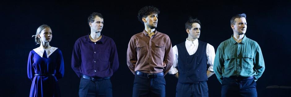 «Многоголосье» нашей памяти - документальная драма Комиссаржевки