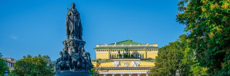 Обложка: Александринка озвучила планы на следующий театральный сезон Обложка: Александринка озвучила планы на следующий театральный сезон