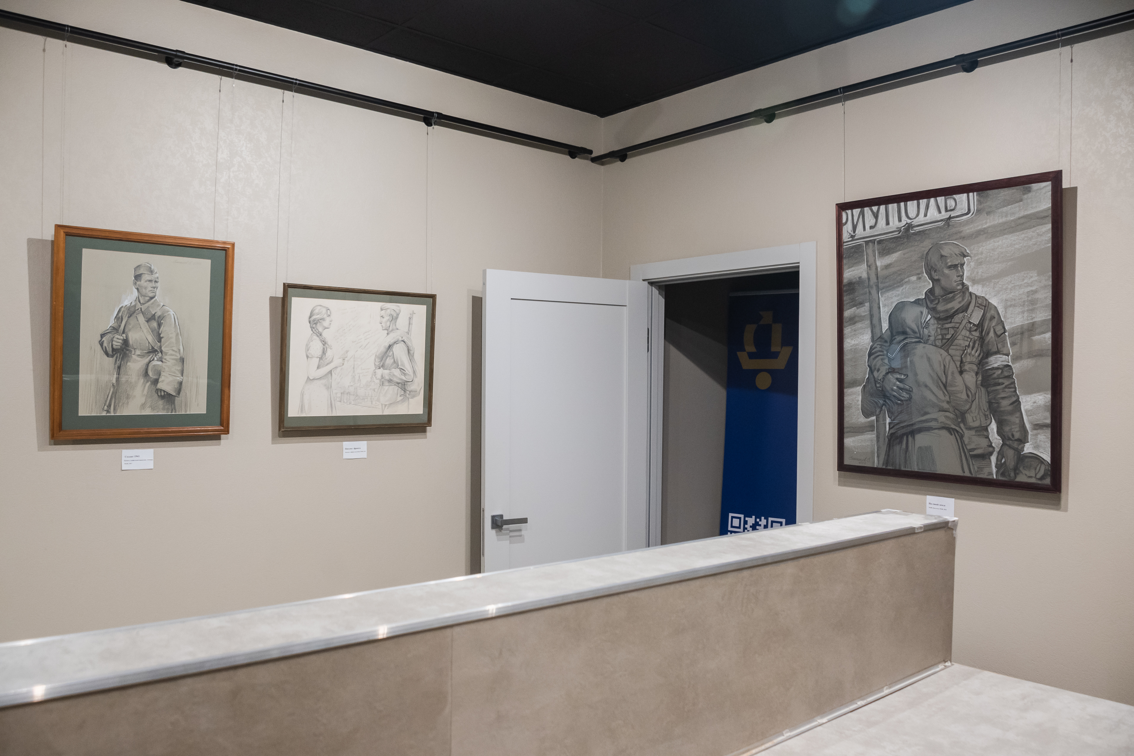 В медиацентре «Культура Петербурга» открылась выставка картин о героях разных эпох 6