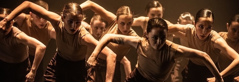 Фото заставки: Фестиваль современного танца Санкт-Петербурга «Пятилетка». Источник: vk.com/petroconcert. Правообладатель: vk.com/petroconcert.