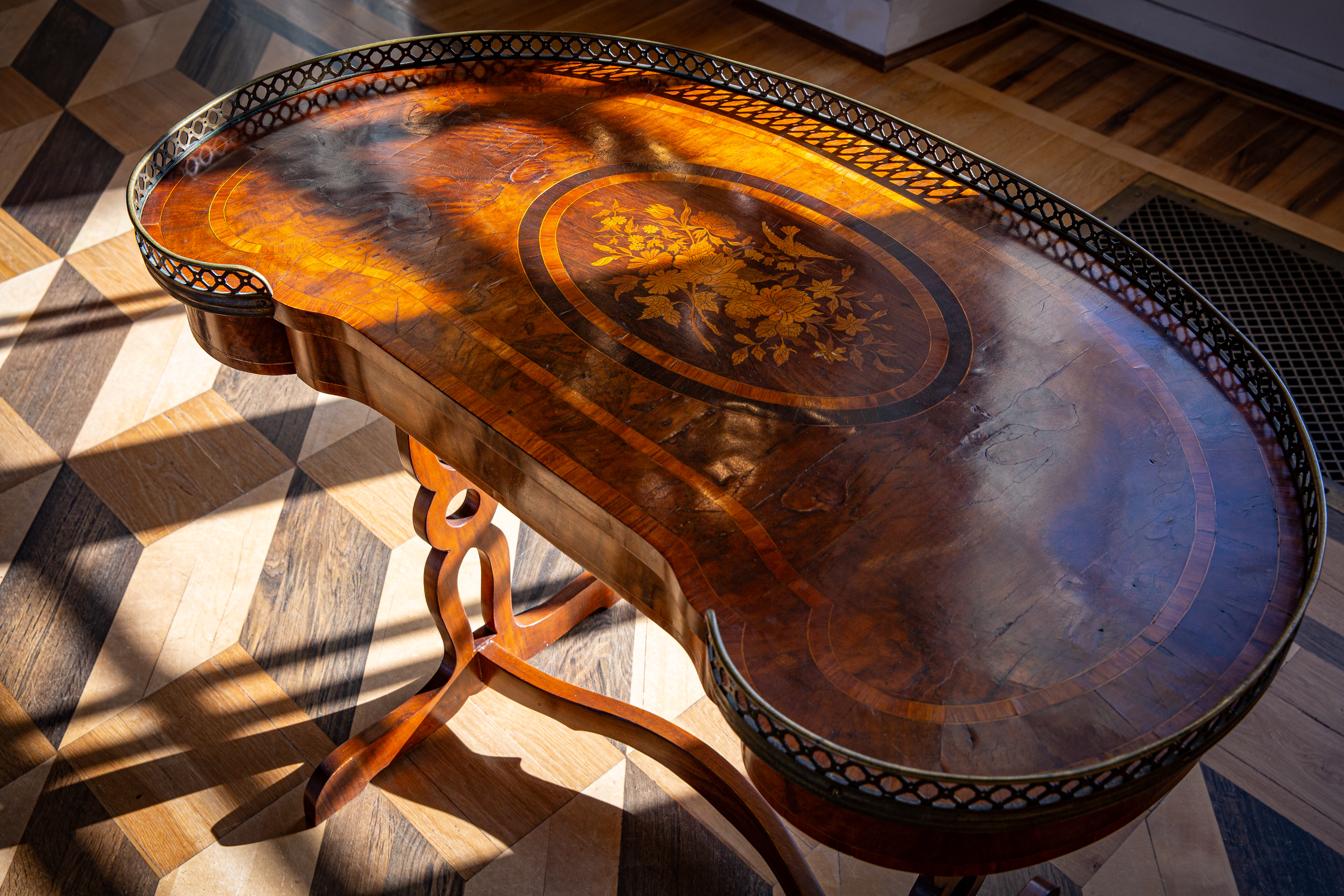 ГМЗ «Царское Село» получил в дар 128 раритетов XVIII – начала ХХ века10