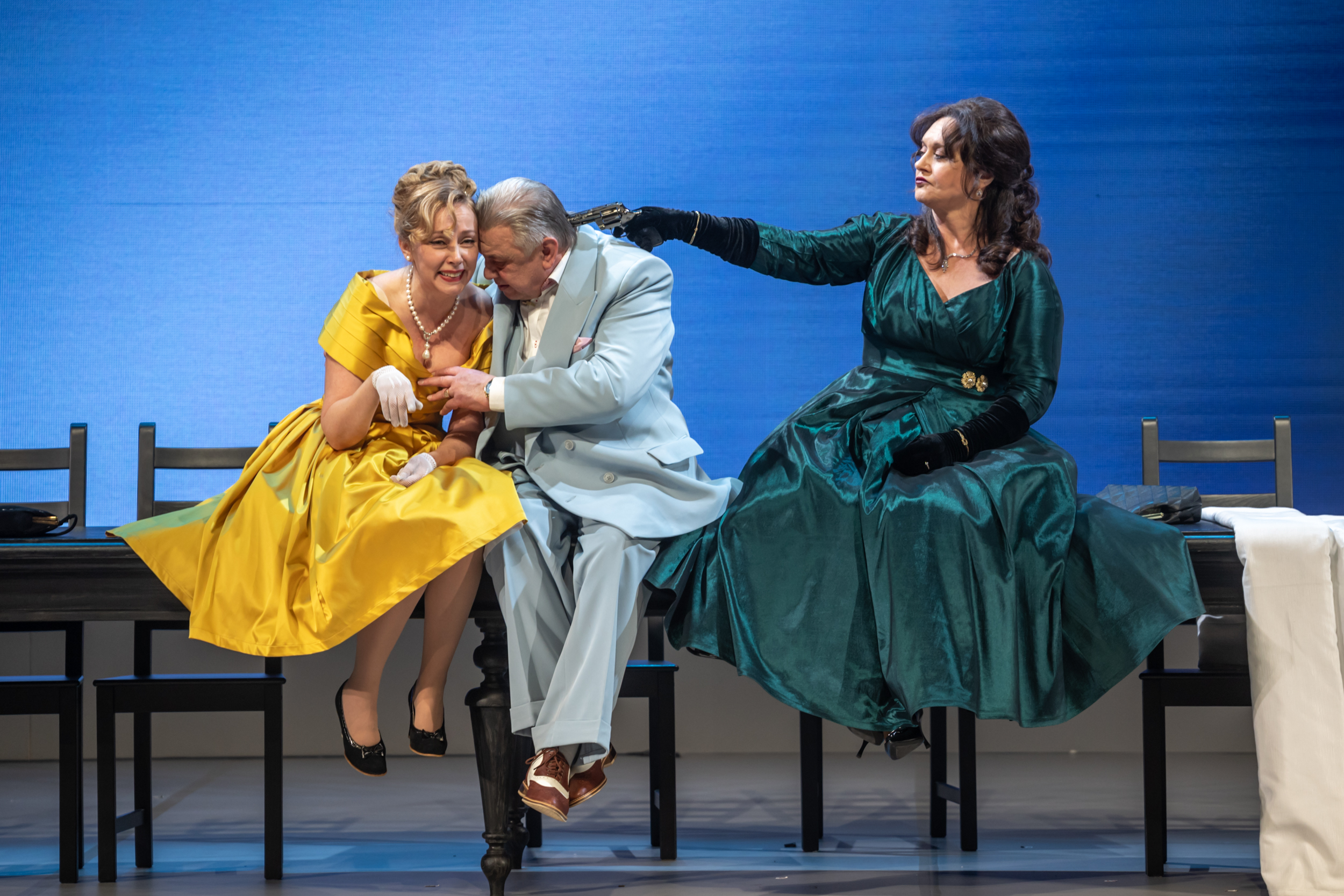 В январе Молодежный театр отпразднует сорокашестилетие и День артиста1