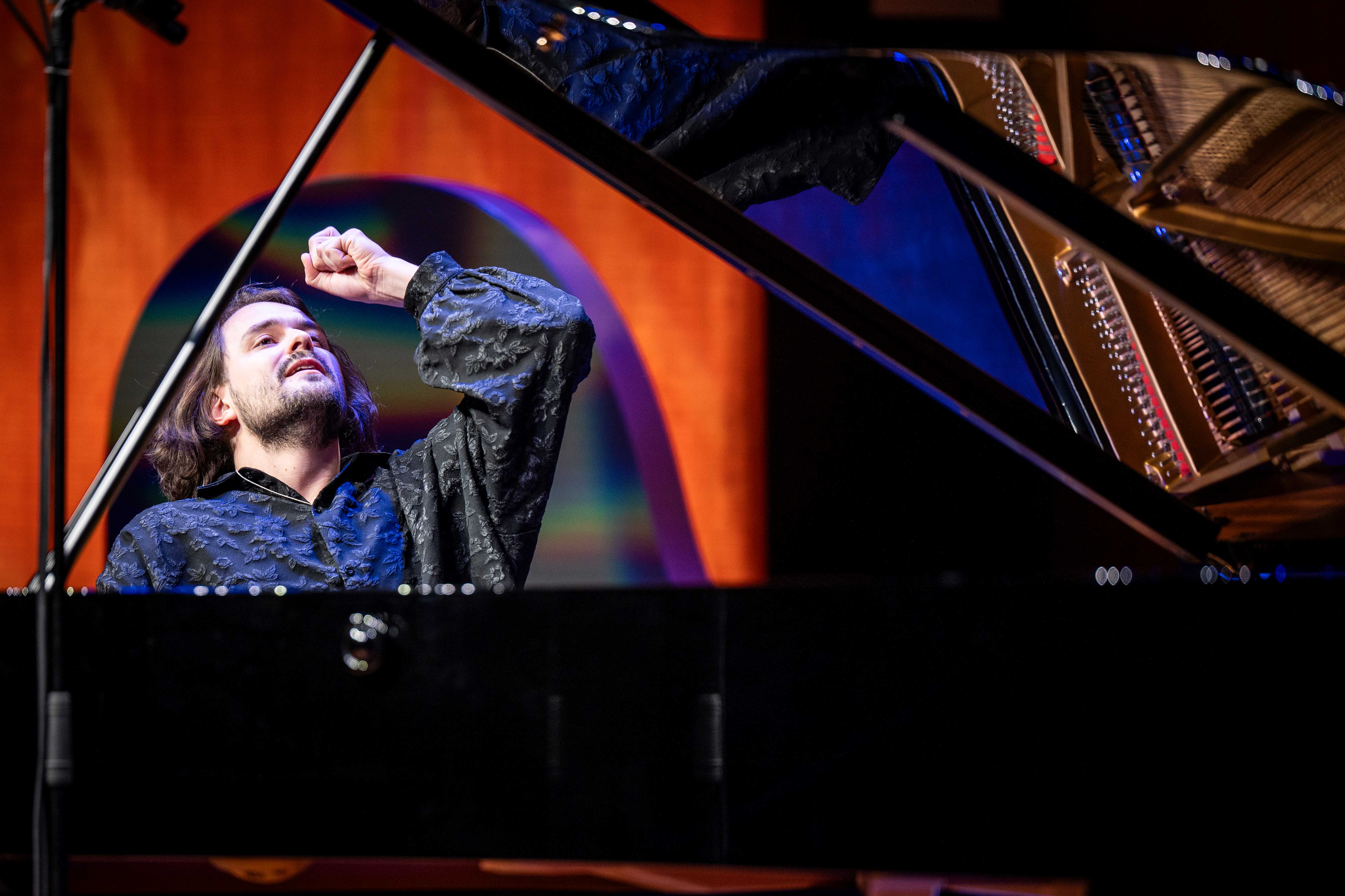 Петербургский пианист победил в престижном Международном конкурсе2