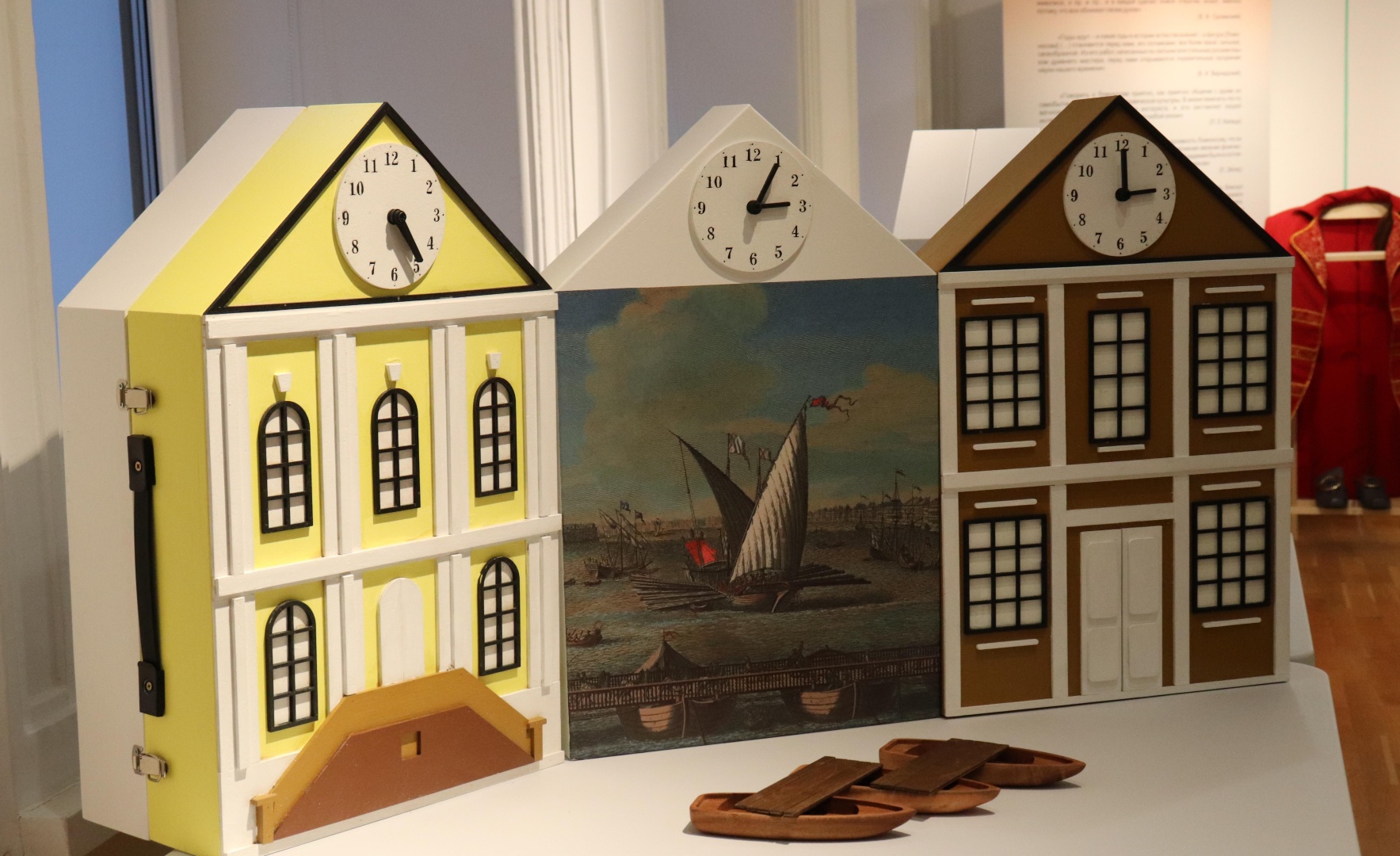 Интерактивная выставка о Ломоносове открывается в библиотеке для слепых 