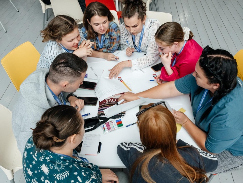 Летние школы Академии «Меганом» ждут творцов