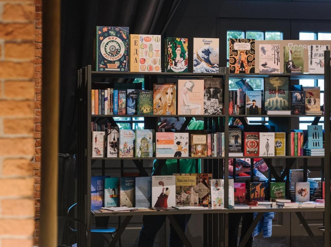 На острове Новая Голландия пройдёт книжный фестиваль «Ревизия»