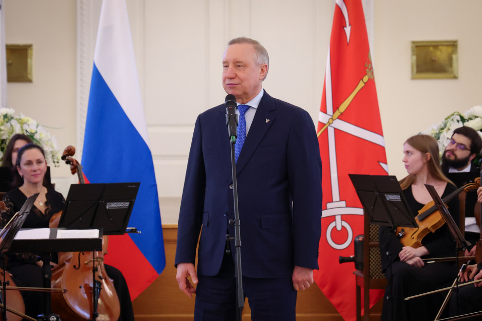 Артисты Театра музкомедии получили почетные звания3