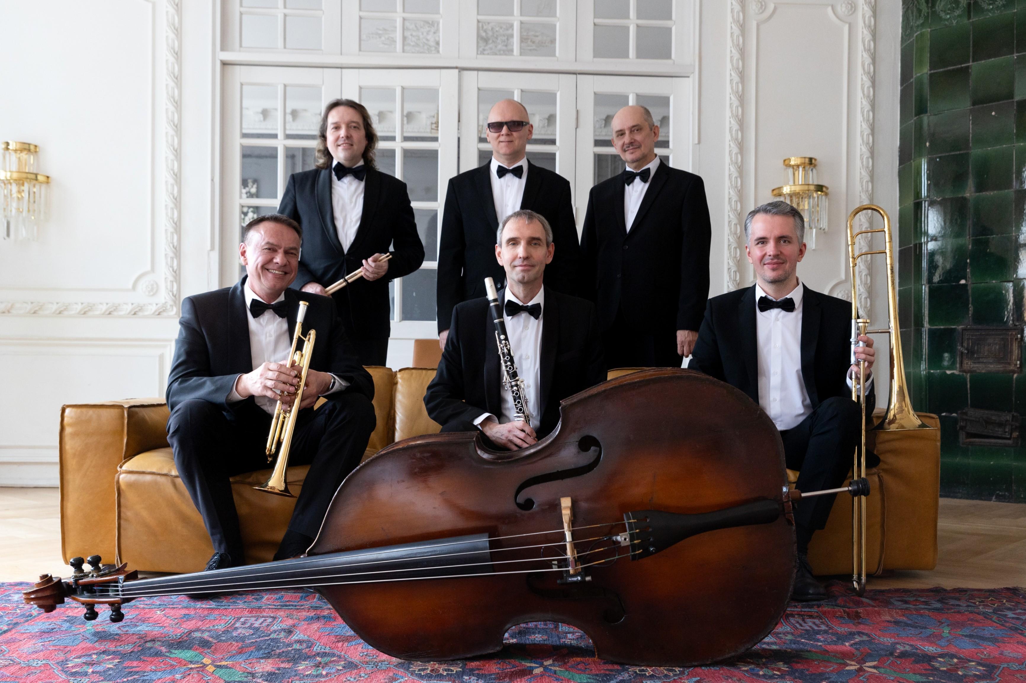 http://www.philharmonia.spb.ru/collectives/about/35554/