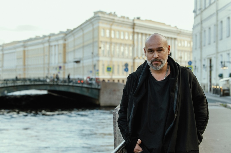 Максим Аверин «расправит крылья» в БКЗ