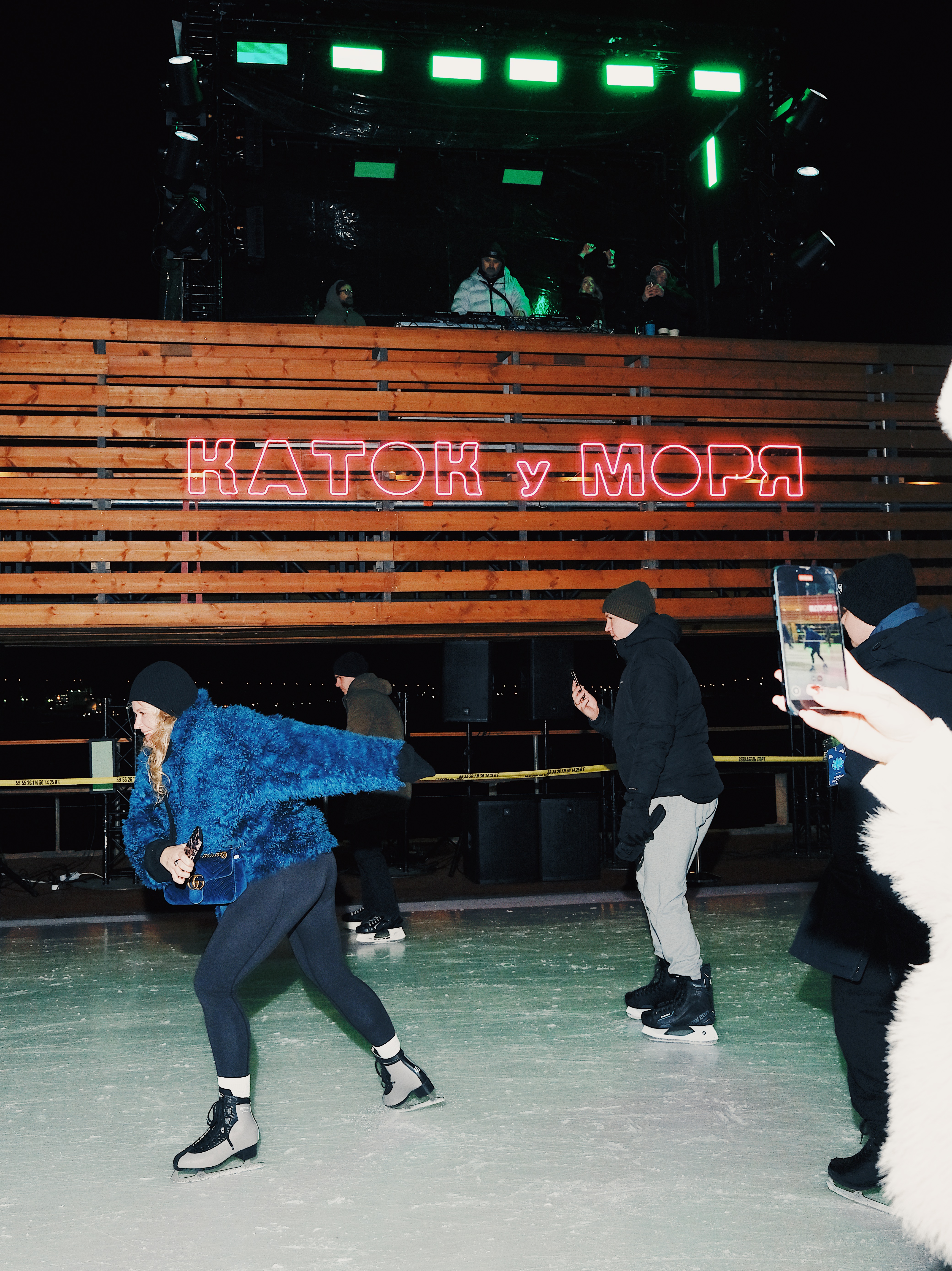 В «Севкабеле» музыкально откроют «Каток у моря» 5