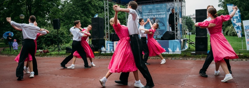 Фото заставки предоставлено организаторами проекта «Городские танцевальные веранды». Правообладатель: организатор проекта.