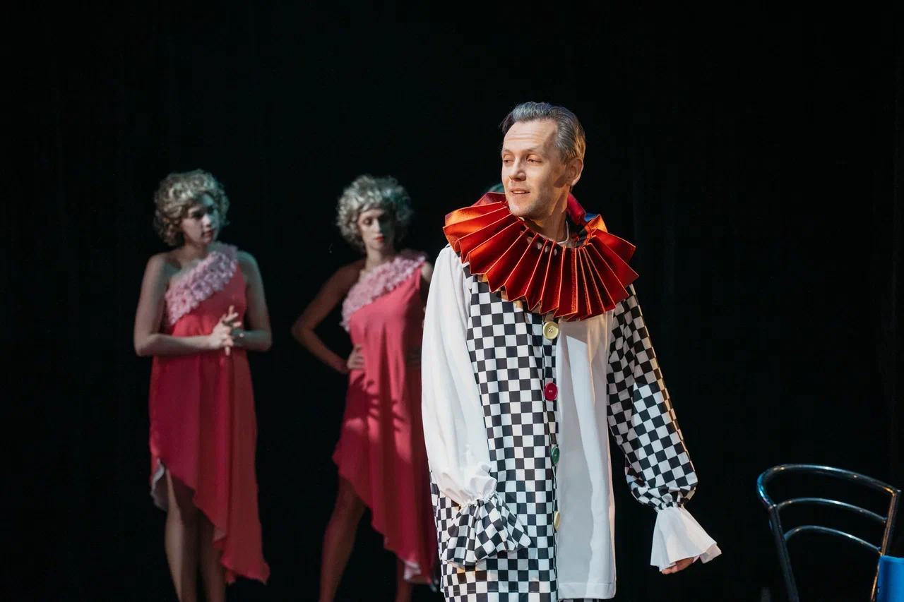 Сценические театральные жанры. Жанры музыкального театра. Музыкальное театральное произведение это. Музыкально-театральные произведение это. Произведения музыкально театрального жанра.