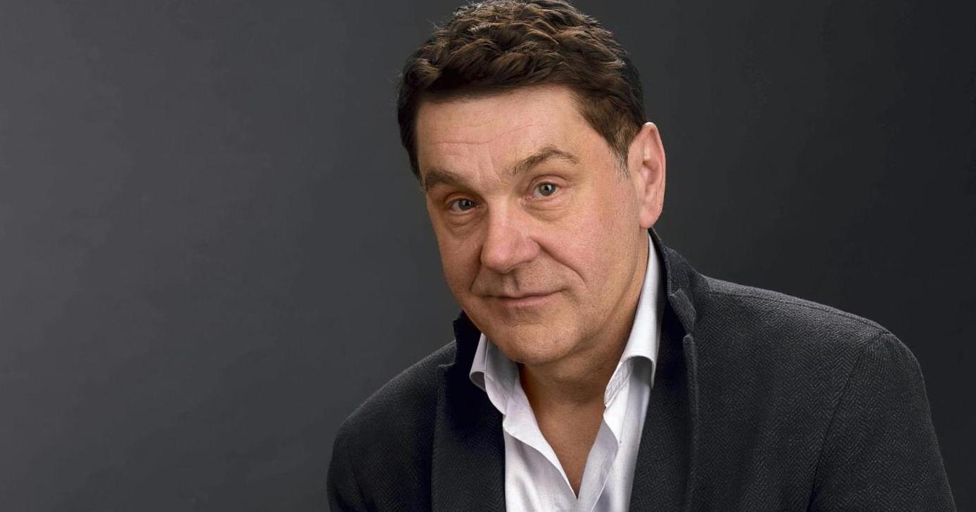 Литературный вечер Сергея Маковецкого пройдёт в Филармонии