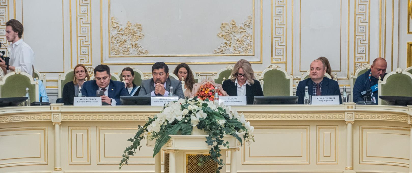 В Законодательном Собрании обсудили кинопроизводство в России и странах ближнего зарубежья
