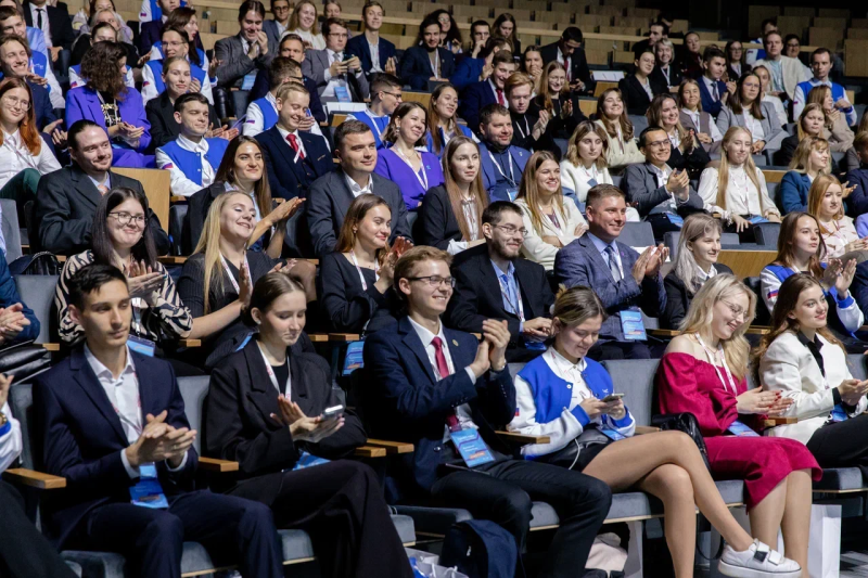 Молодых петербуржцев приглашают на «ГосСтарт.Стажировки»