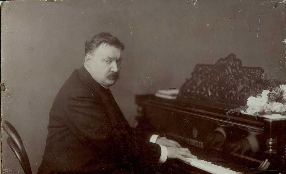 Александр Глазунов - директор консерватории, отдававший всю зарплату студентам