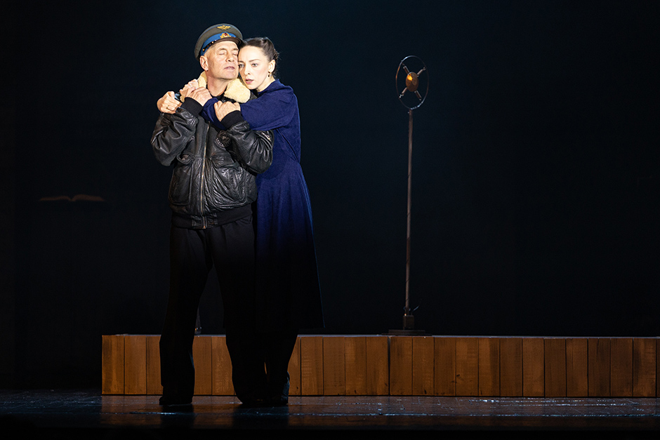 «Многоголосье» нашей памяти - документальная драма Комиссаржевки5