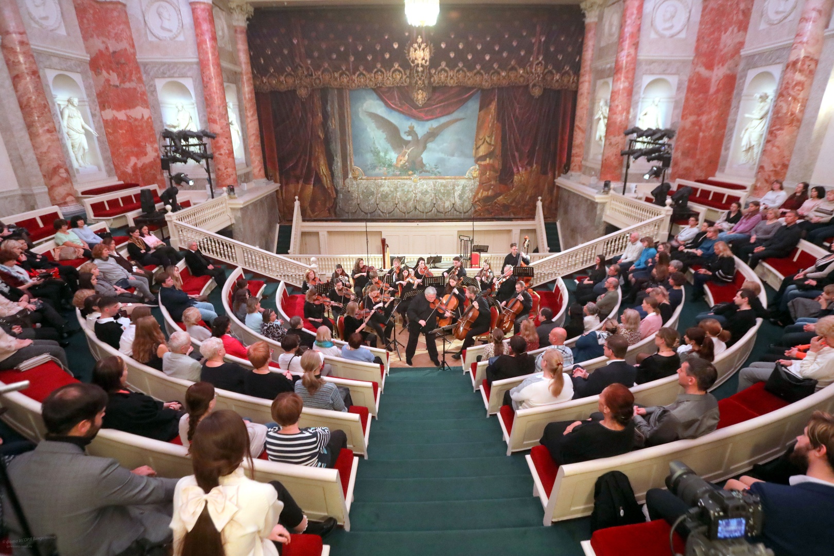 Маэстро Стадлер зажигает «Вифлеемскую звезду» в январе