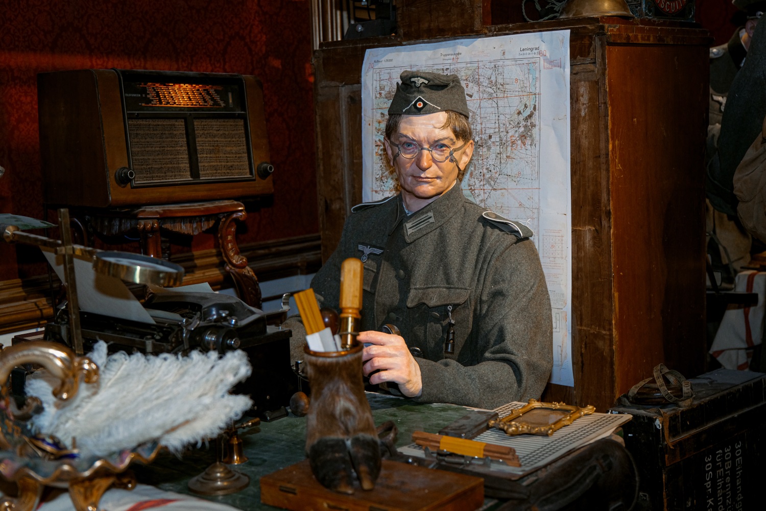 В музее политической истории России открылась выставка «Спасенная культура. Без срока давности»1