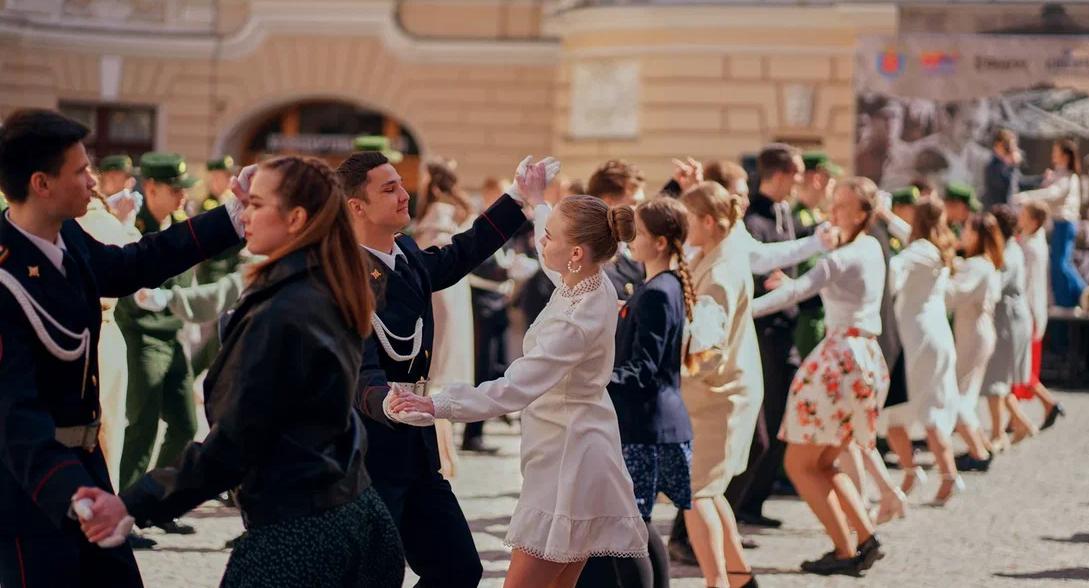 Капелла представляет программу к 80-летию Победы