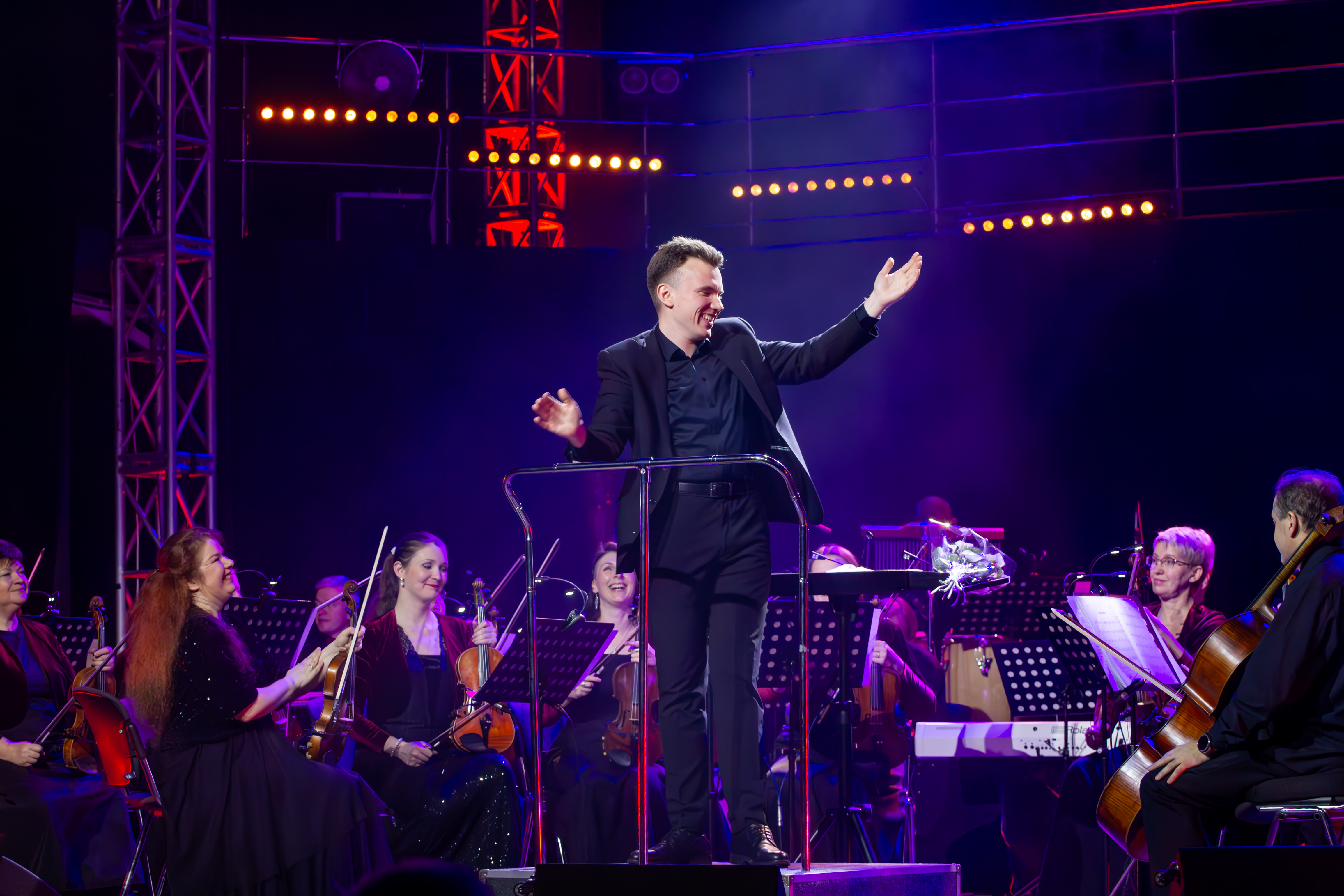 «Петербург-концерт» представляет симфоническую «Рок-ностальгию»2