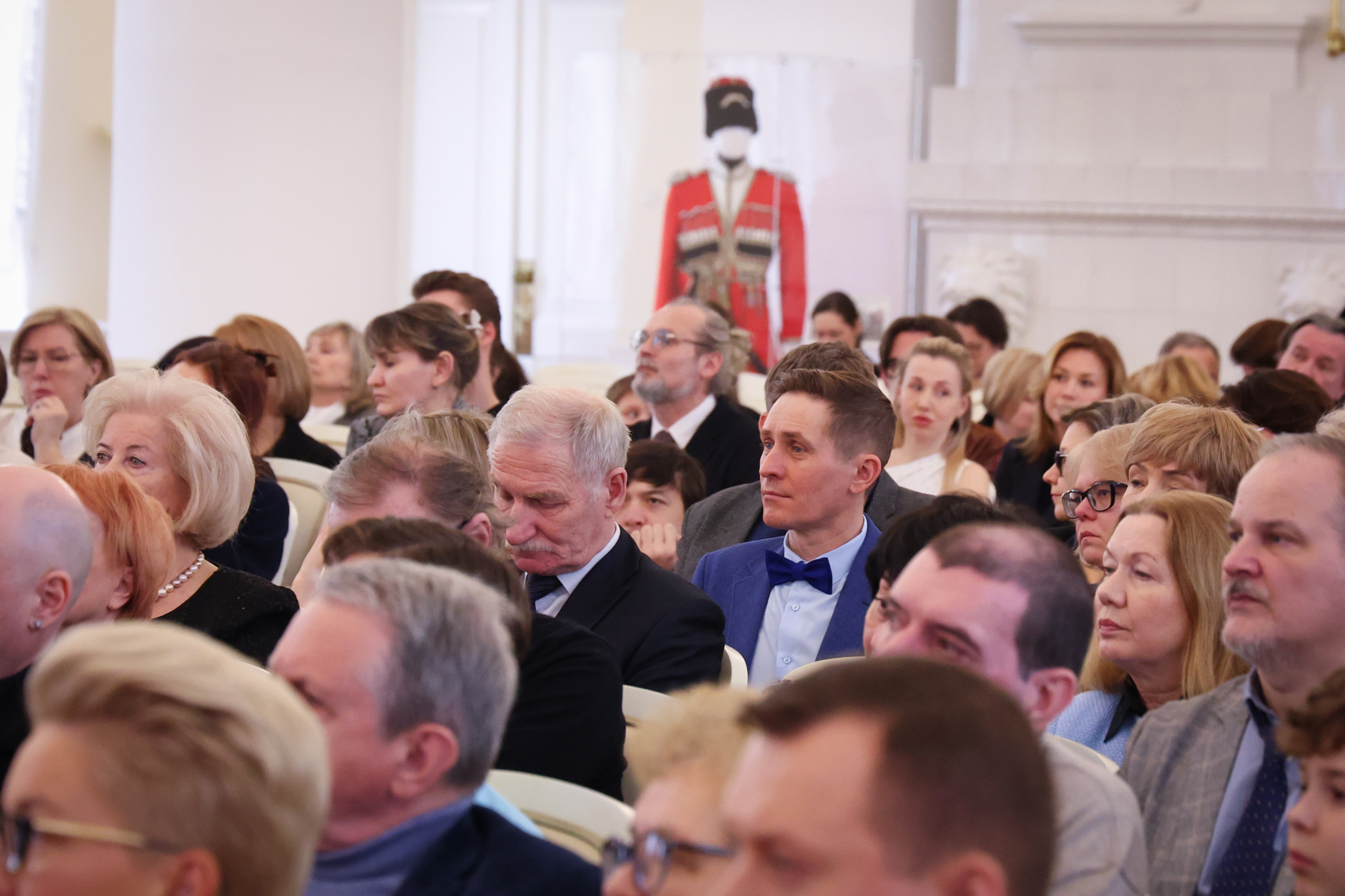 Александр Беглов вручил награды в День работника культуры2