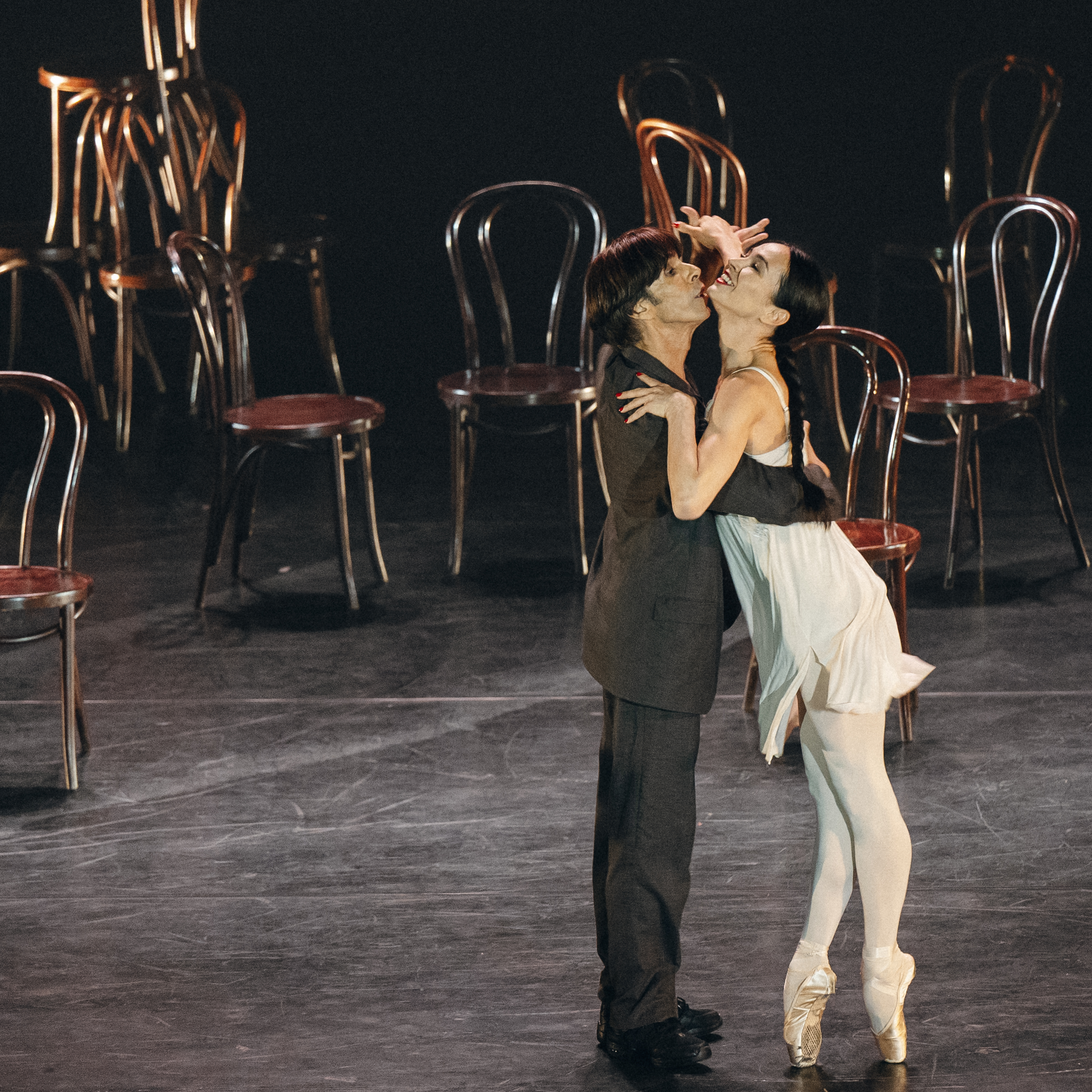 «Стулья» Мориса Бежара с Дианой Вишнёвой покажут в БДТ в рамках фестиваля Context2