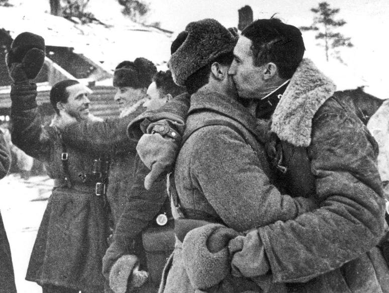 «Дневники Победы» можно прочесть на Сенатской площади