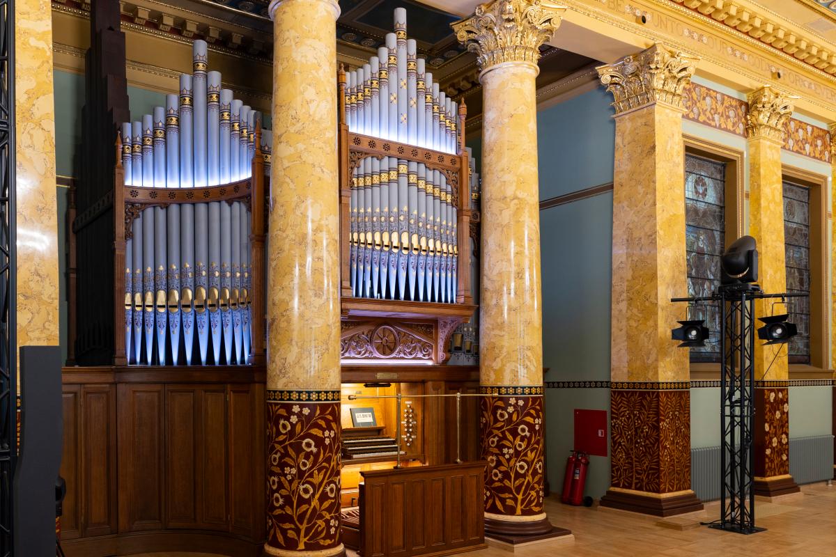 Концертный зал на Английской набережной