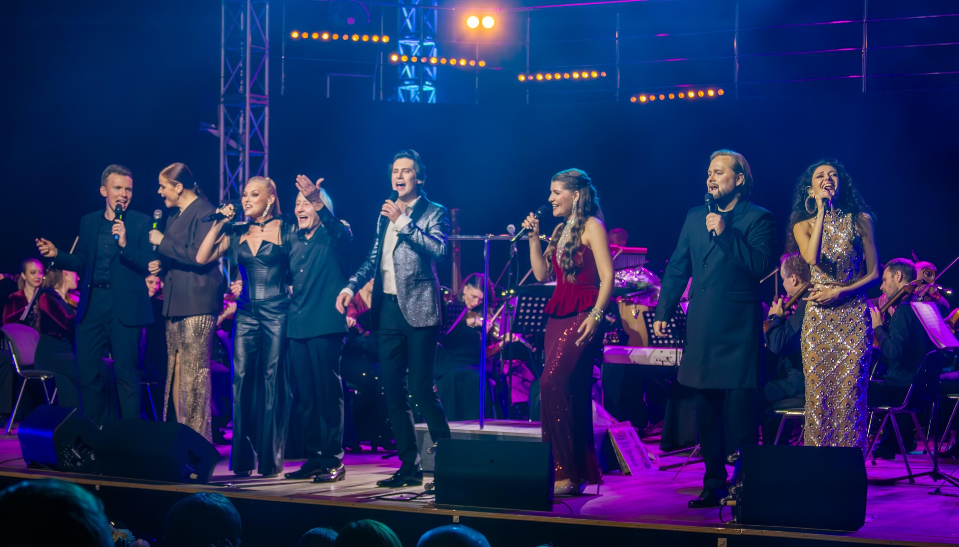 «Петербург-концерт» представляет симфоническую «Рок-ностальгию»