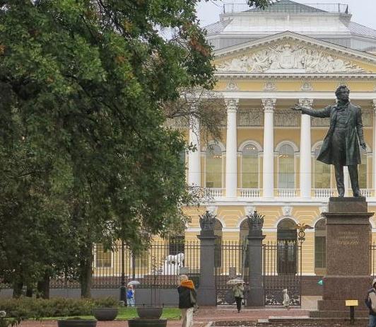 В культуру русскую влюблён