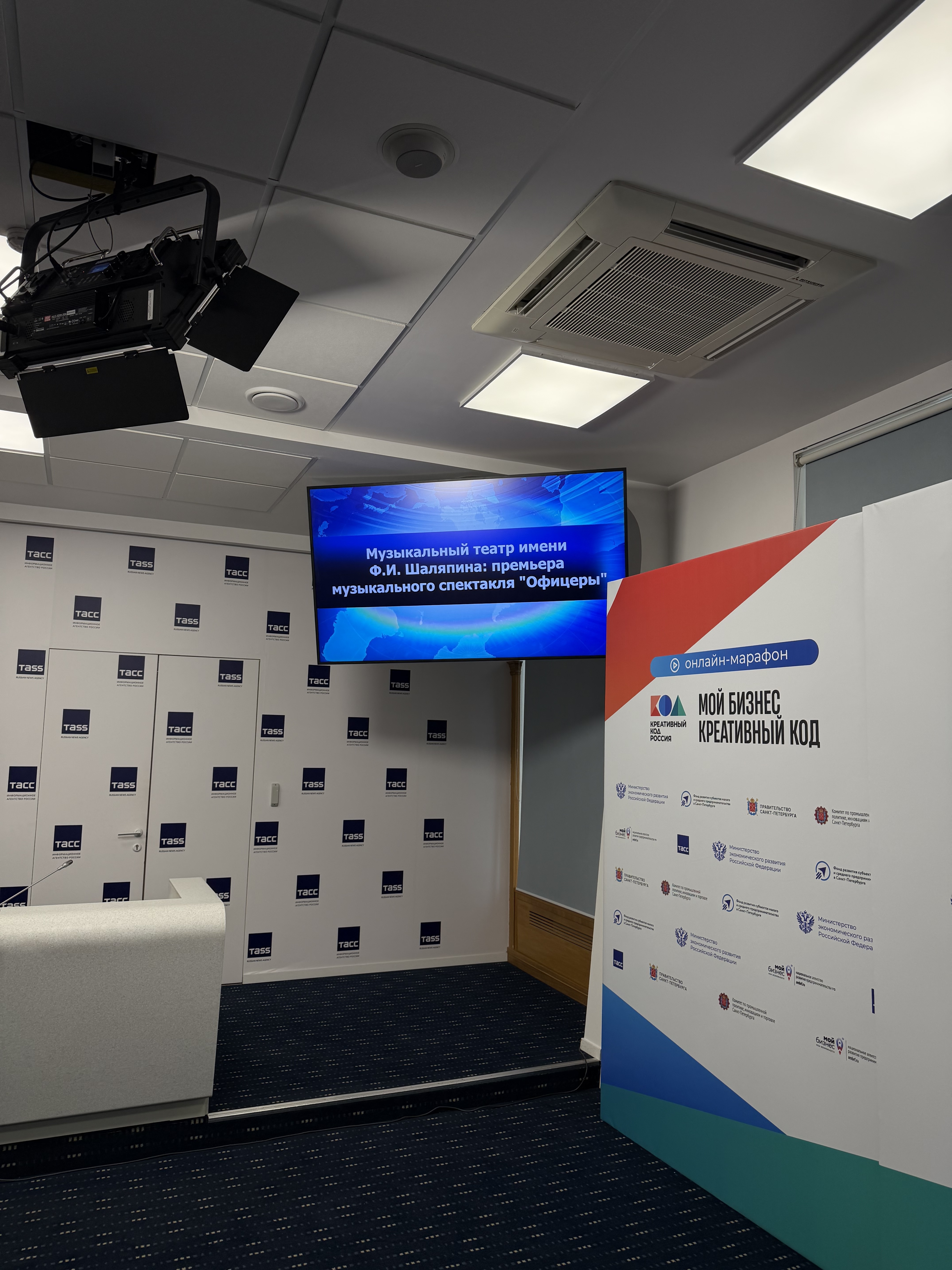 На сцену Дворца искусств Ленинградской области выйдут «Офицеры» 1