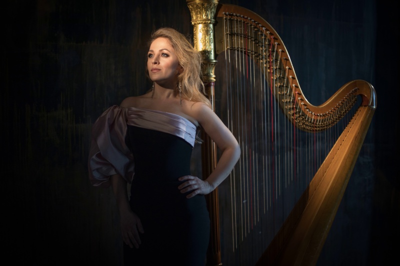 В Сочельник Культурный центр Елены Образцовой наполнят переливы арфы