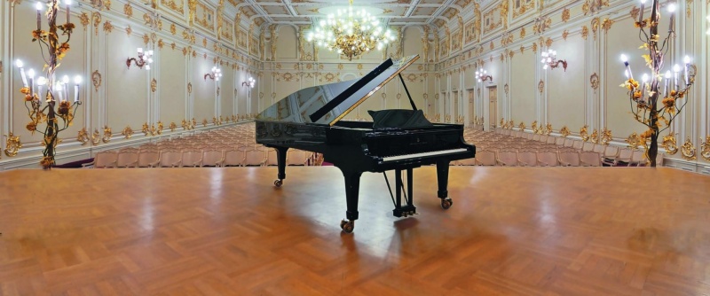Малый зал Санкт-Петербургской филармонии. Фото заставки: culture.ru