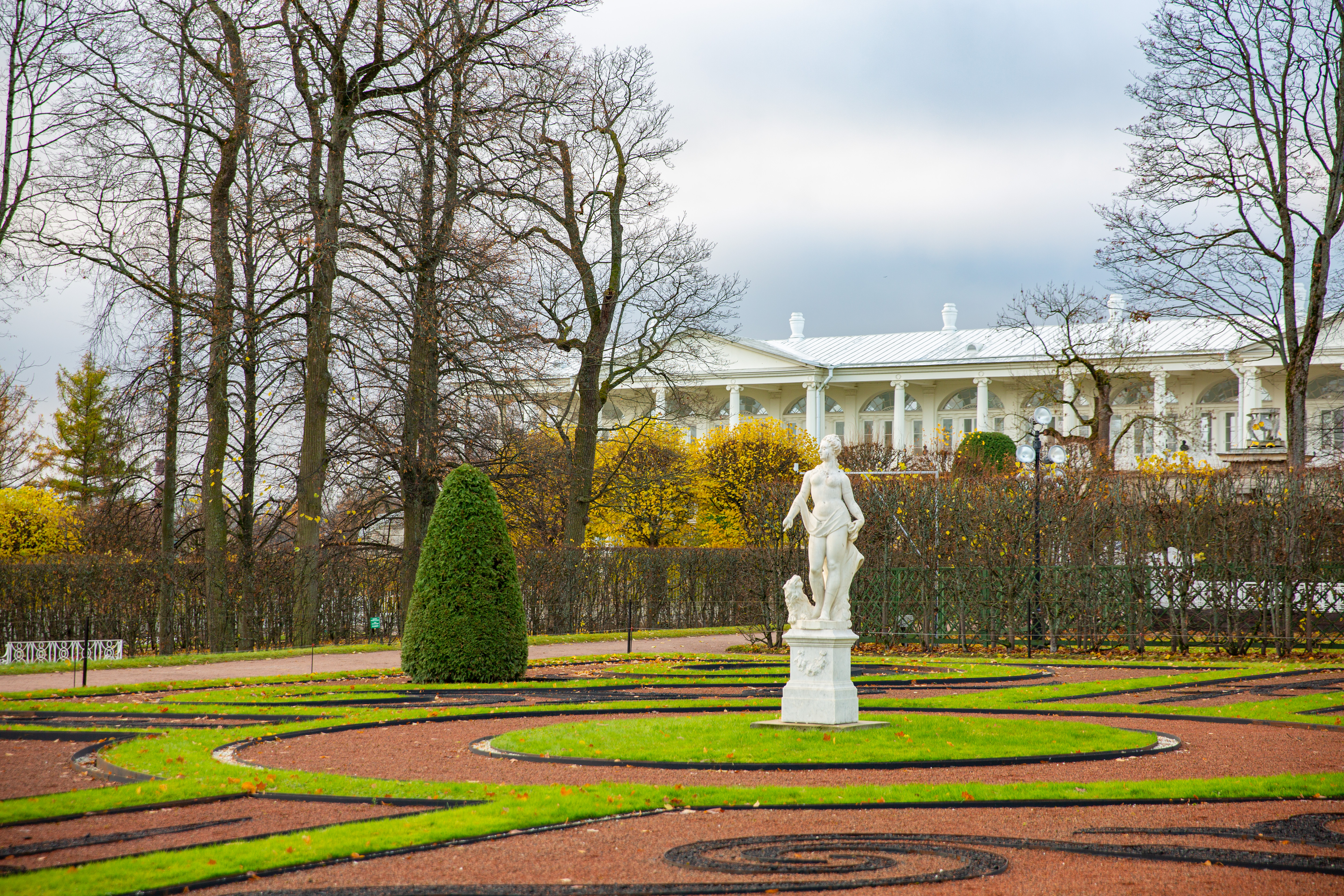 Царскосельские скульптуры перезимуют в Москве 1