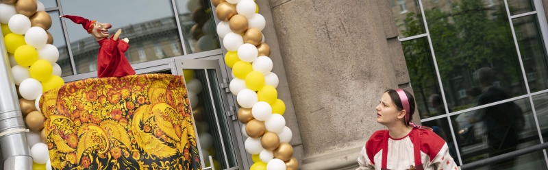 Обложка: Кукольный театр «Бродячая собачка» откроет сезон на двух сценах